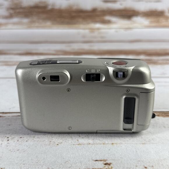 FujiFilm Endeavor 210IX Zoom 35mm Camera w/Strap - Picture 3 of 5